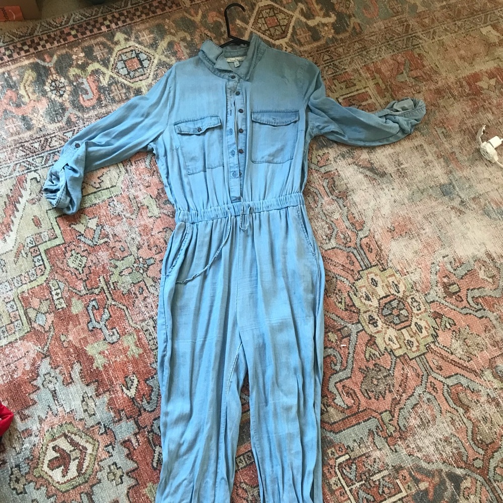 Cotton jumpsuit size Large.